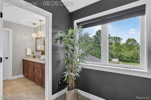 201 Mystic Meadows Court, Howell, MI 48843
