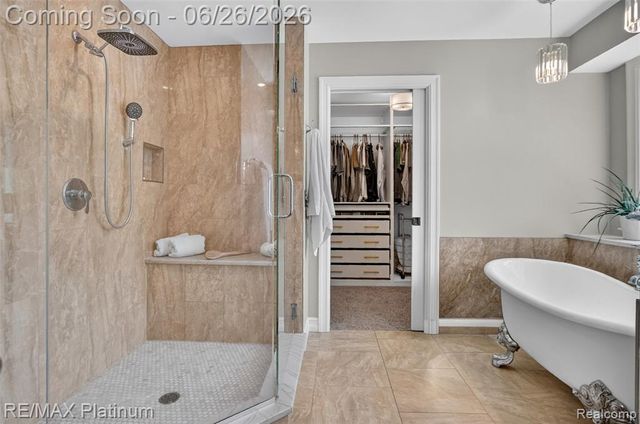 201 Mystic Meadows Court, Howell, MI 48843
