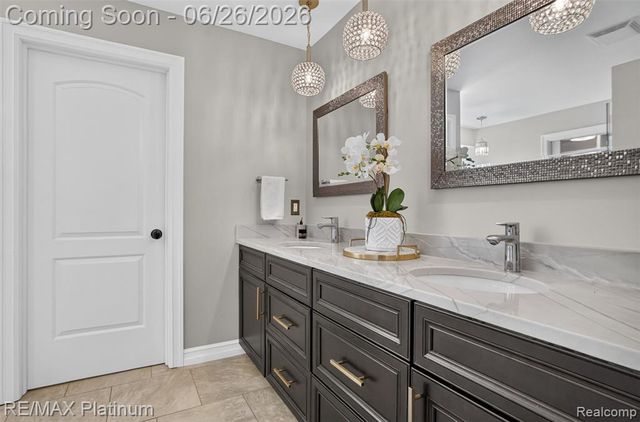 201 Mystic Meadows Court, Howell, MI 48843