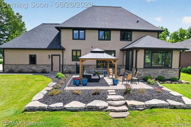 201 Mystic Meadows Court, Howell, MI 48843