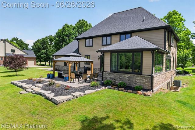 201 Mystic Meadows Court, Howell, MI 48843