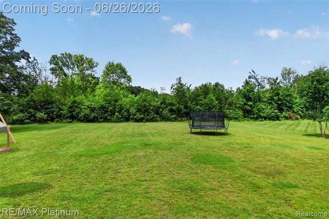 201 Mystic Meadows Court, Howell, MI 48843