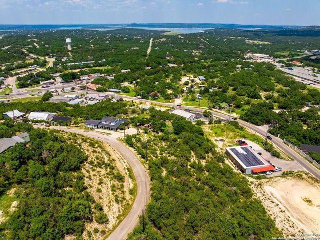 607 Lexington Pass, Canyon Lake, TX 78133