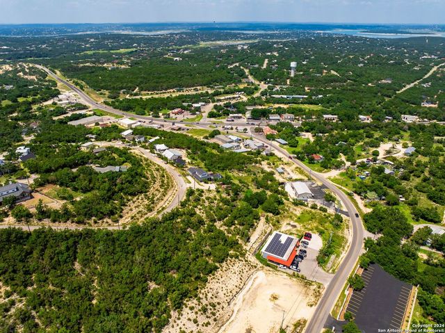 607 Lexington Pass, Canyon Lake, TX 78133
