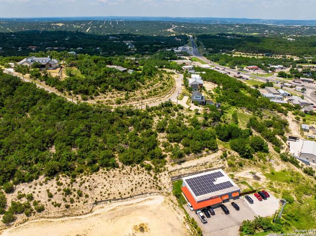 607 Lexington Pass, Canyon Lake, TX 78133