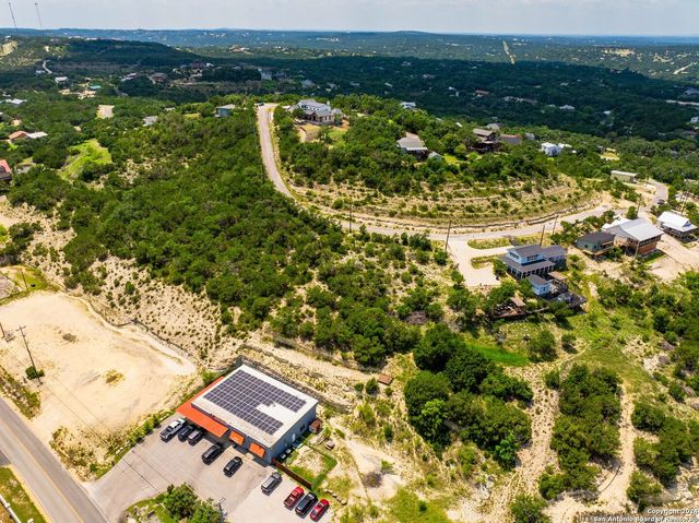 607 Lexington Pass, Canyon Lake, TX 78133
