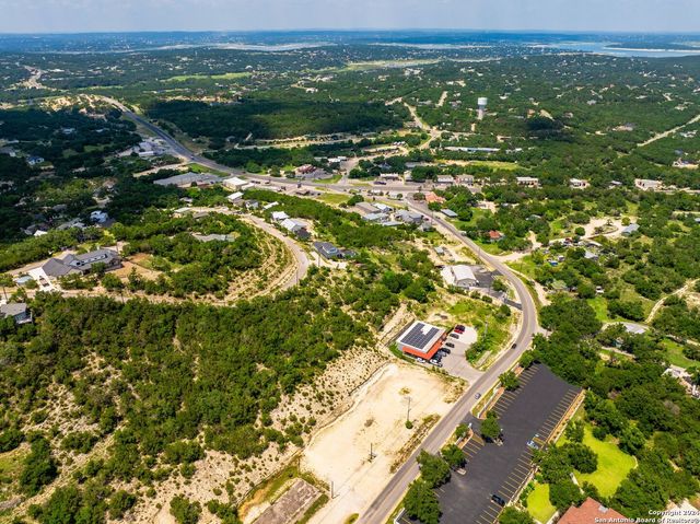 607 Lexington Pass, Canyon Lake, TX 78133