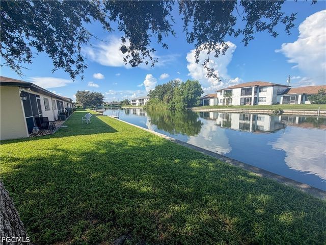 626 SE 13th PL, Cape Coral, FL 33990