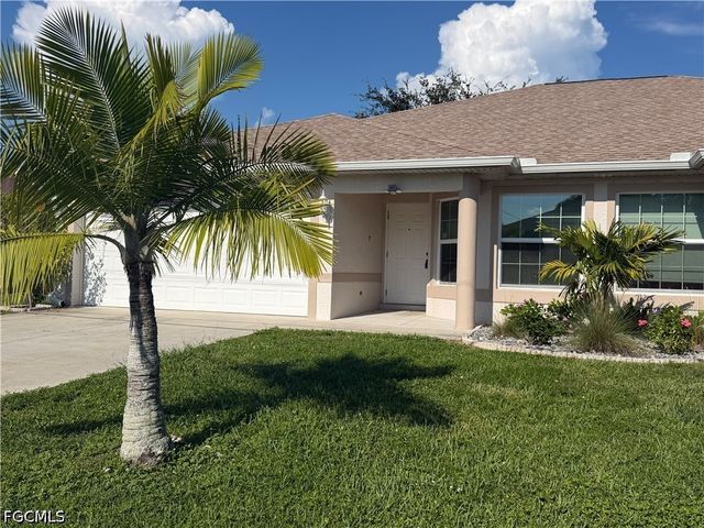 626 SE 13th PL, Cape Coral, FL 33990