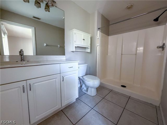 626 SE 13th PL, Cape Coral, FL 33990