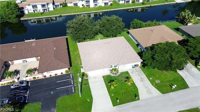 626 SE 13th PL, Cape Coral, FL 33990