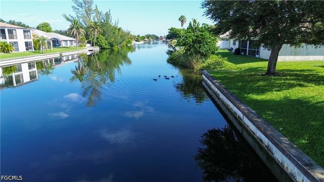 626 SE 13th PL, Cape Coral, FL 33990