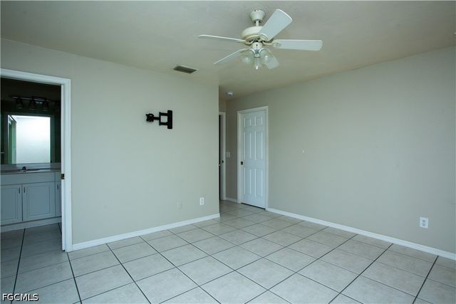 626 SE 13th PL, Cape Coral, FL 33990