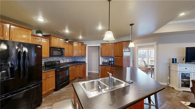 15211 Haynes Road, Rogers, AR 72756