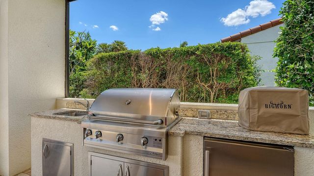 7975 MATERA COURT, Lakewood Ranch, FL 34202