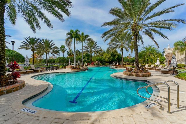 7975 MATERA COURT, Lakewood Ranch, FL 34202