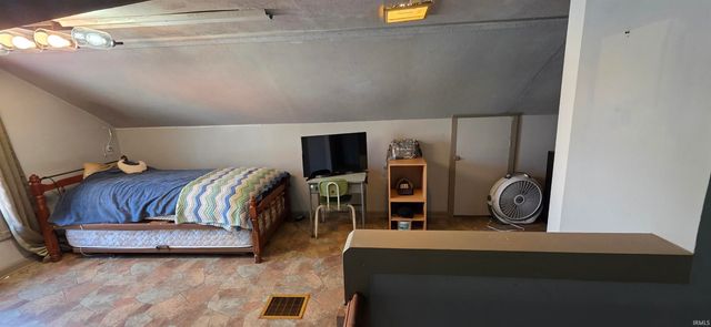 1101 N Spring Street, Evansville, IN 47711