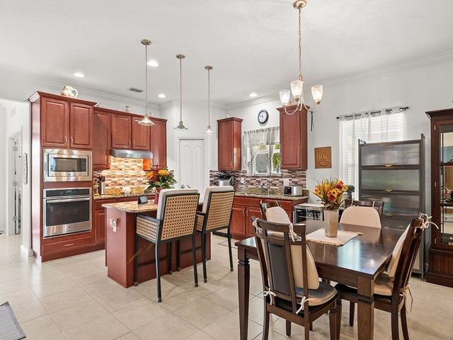 602 Gossamer Wing Way, Sebastian, FL 32958