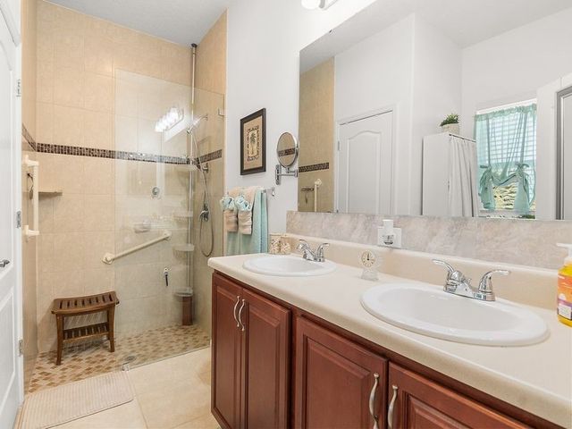 602 Gossamer Wing Way, Sebastian, FL 32958