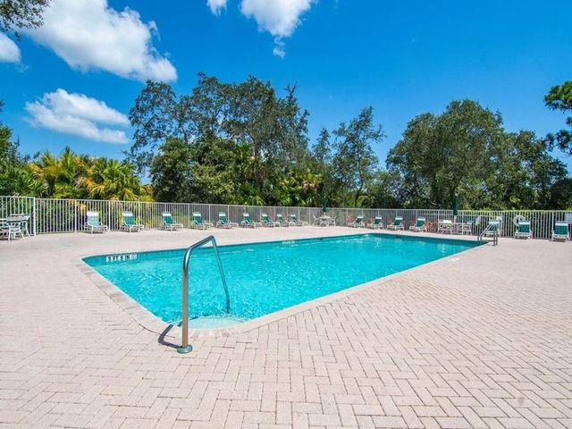 602 Gossamer Wing Way, Sebastian, FL 32958