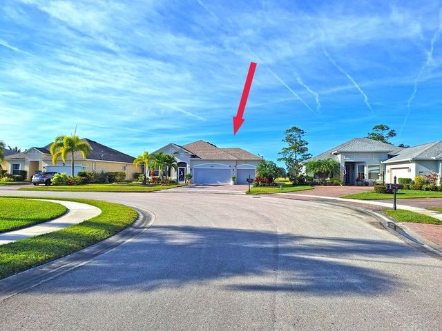 602 Gossamer Wing Way, Sebastian, FL 32958