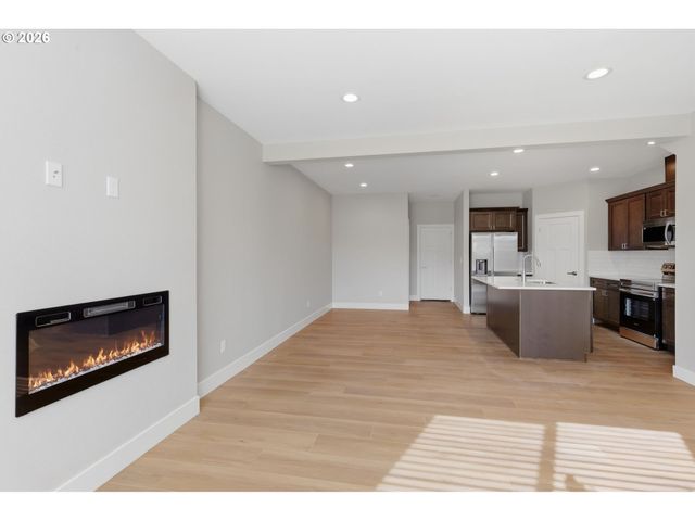 4011 Sw ROYAL Ave, Gresham, OR 97080