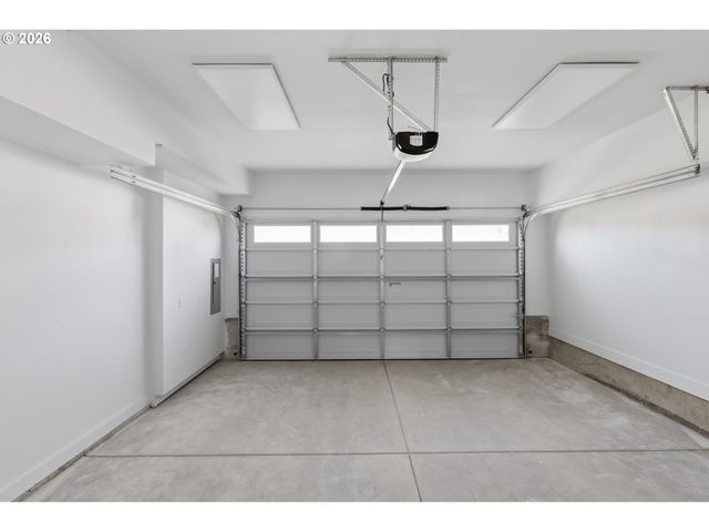 4011 Sw ROYAL Ave, Gresham, OR 97080