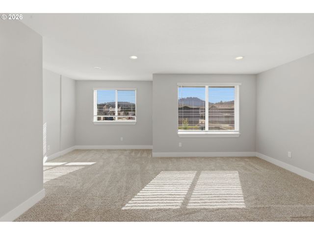 4011 Sw ROYAL Ave, Gresham, OR 97080