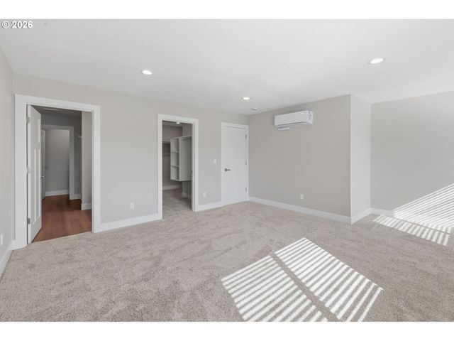 4011 Sw ROYAL Ave, Gresham, OR 97080