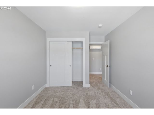 4011 Sw ROYAL Ave, Gresham, OR 97080