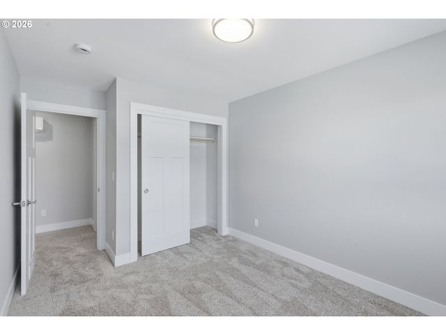 4011 Sw ROYAL Ave, Gresham, OR 97080