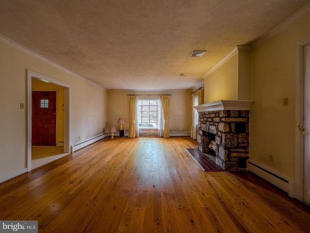 153 W ROSE VALLEY RD, Rose Valley, PA 19086