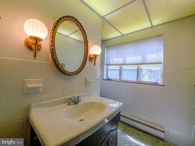 153 W ROSE VALLEY RD, Rose Valley, PA 19086