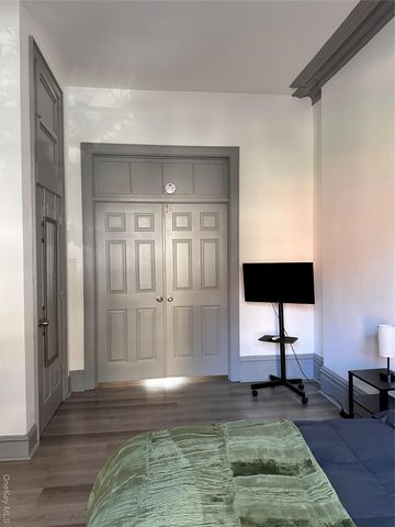 768 Greene Avenue 1A, Brooklyn, NY 11221