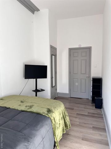 768 Greene Avenue 1A, Brooklyn, NY 11221