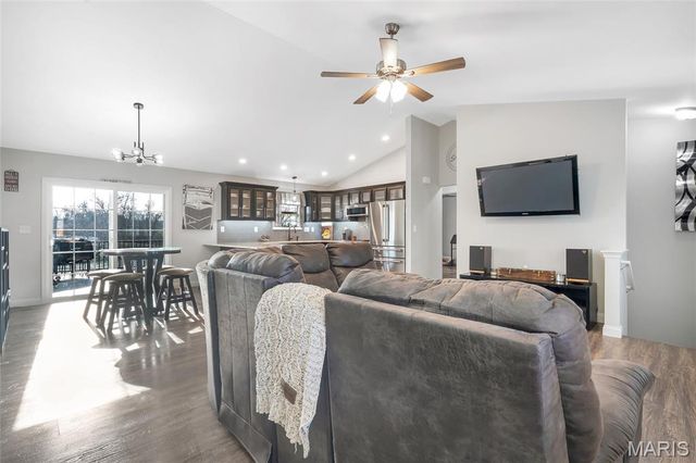 29493 Walnut View Drive, Wright City, MO 63390