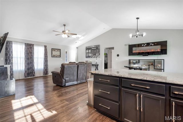 29493 Walnut View Drive, Wright City, MO 63390