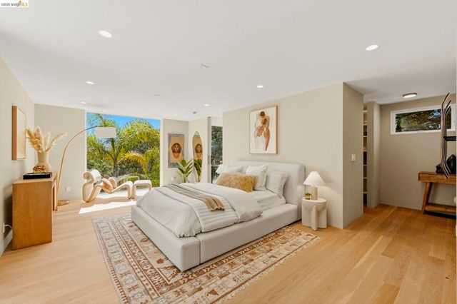 7307 Sunkist Drive, Oakland, CA 94605