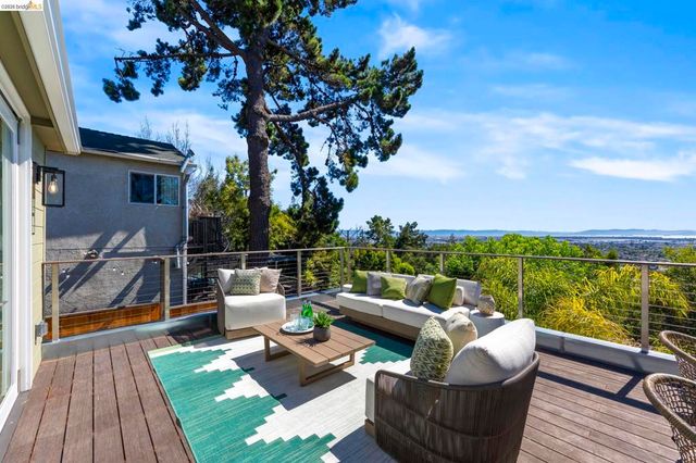 7307 Sunkist Drive, Oakland, CA 94605