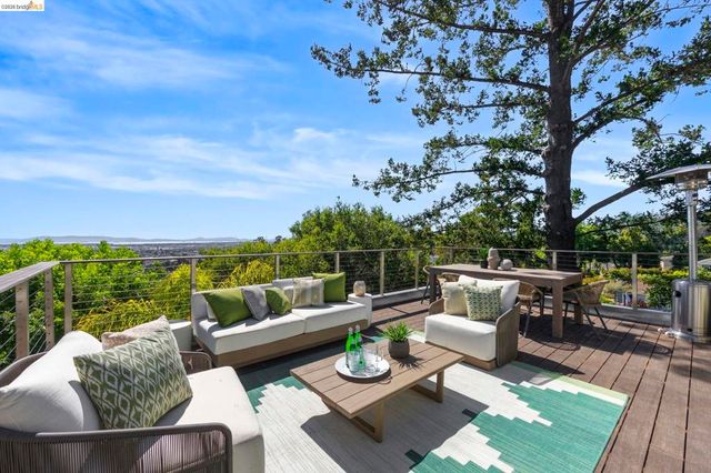 7307 Sunkist Drive, Oakland, CA 94605