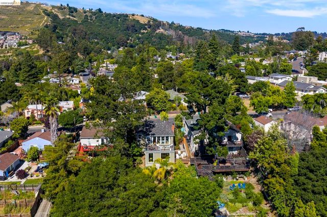 7307 Sunkist Drive, Oakland, CA 94605