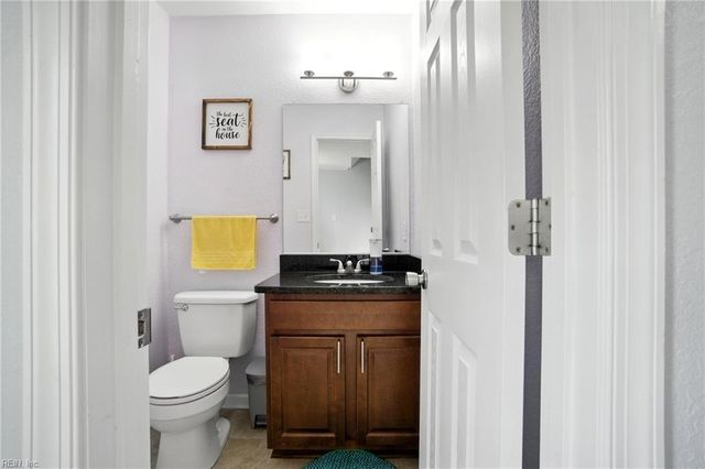 1953 Gravenhurst DR, Virginia Beach, VA 23464