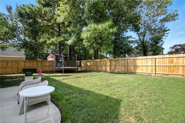1953 Gravenhurst DR, Virginia Beach, VA 23464