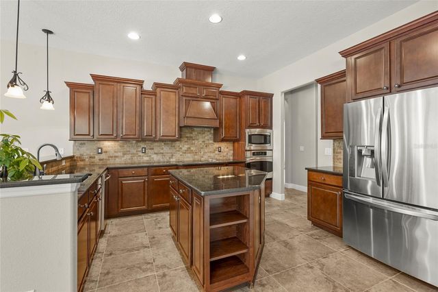 5750 ROCK DOVE DRIVE, Sarasota, FL 34241