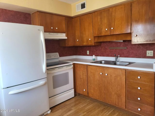 8220 E GARFIELD Street M207, Scottsdale, AZ 85257