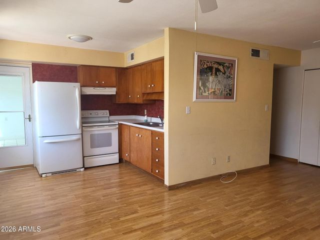 8220 E GARFIELD Street M207, Scottsdale, AZ 85257