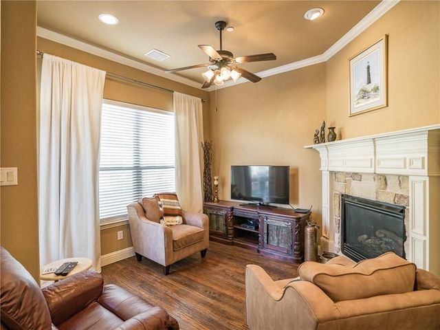 5733 Lois Lane, Plano, TX 75024