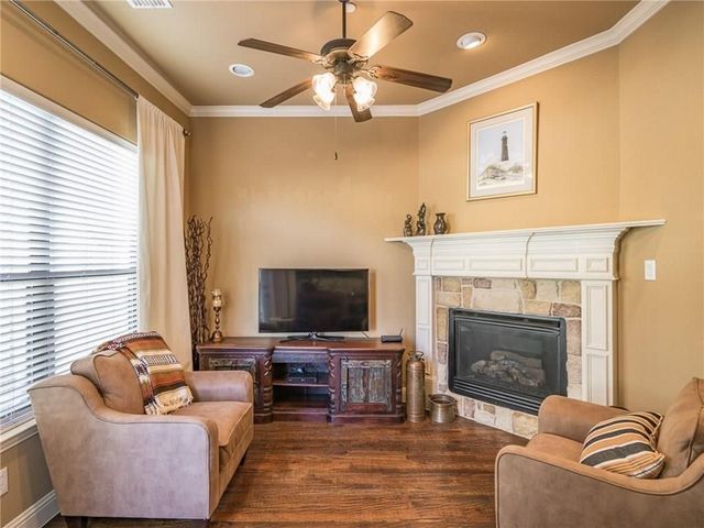 5733 Lois Lane, Plano, TX 75024
