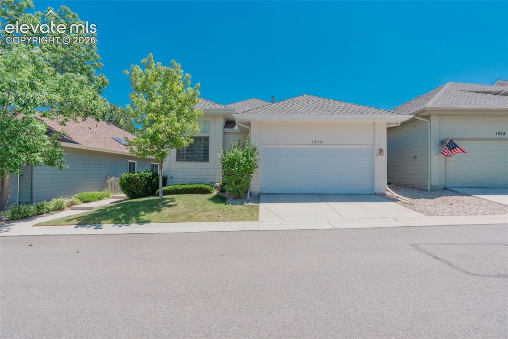 1914 Five Iron Drive, Castle Rock, CO 80104 — photo 2