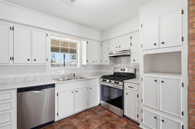 388 N Perkins Ferry Road, Lake Charles, LA 70611